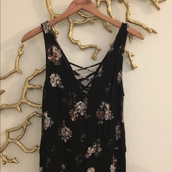 Kendall & Kylie Other - Floral Romper!